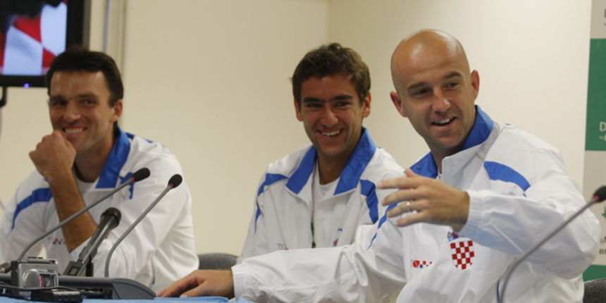 Split, 050710. Presica hrvatske Davis cup reprezentacije u Sapladium Areni uoci meca sa Srbijom. Na fotografiji: Ivo Karlovic, Marin Cilic i Ivan Ljubicic. Foto : Jakov Prkic / Cropix Split, 050710. Presica hrvatske Davis cup reprezentacije u Sapladium Areni uoci meca sa Srbijom. Na fotografiji: Ivo Karlovic, Marin Cilic i Ivan Ljubicic. Foto : Jakov Prkic / Cropix
