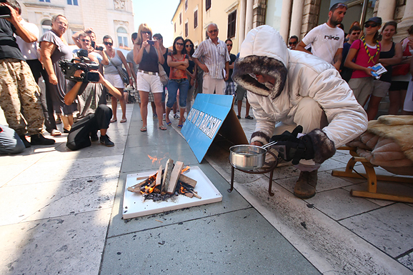 Performance Enia Meštrovića (foto:Saša Čuka)