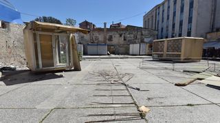Zadar: Zbog početka radova na izgradnji TIC-a, zakupci javne površine sele na novu lokaciju, foto: Dino Stanin/PIXSELL Zadar: Zbog početka radova na izgradnji TIC-a, zakupci javne površine sele na novu lokaciju, foto: Dino Stanin/PIXSELL