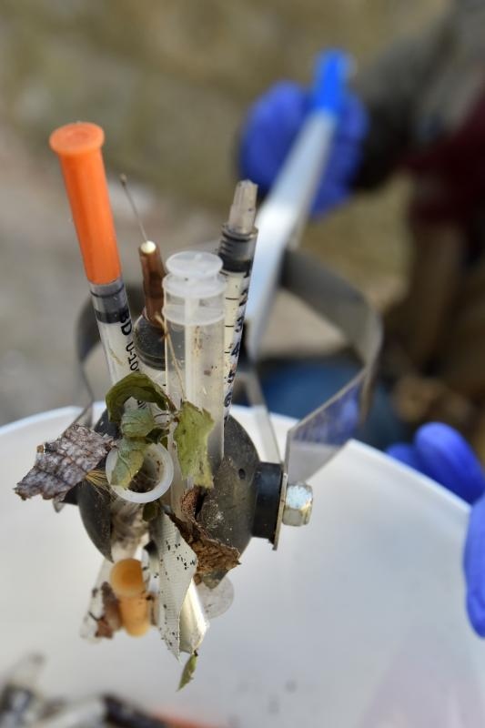 Članovi i volonteri Udruge apstinenata za pomoć pri resocijalizaciji Porat proveli su u akciju čišćenja infektivnog otpada