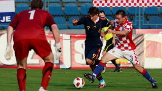 Varazdin, 121010.
Gradski stadion Varazdin.
Kvalifikacijska utakmica za EP U 21 u Danskoj 2011.
Hrvatska – Sapnjolska.
Na fotografiji: Bojan Krkic i Goran Jozinovic.
Foto: Ronald Gorsic / CROPIX Varazdin, 121010.
Gradski stadion Varazdin.
Kvalifikacijska utakmica za EP U 21 u Danskoj 2011.
Hrvatska – Sapnjolska.
Na fotografiji: Bojan Krkic i Goran Jozinovic.
Foto: Ronald Gorsic / CROPIX