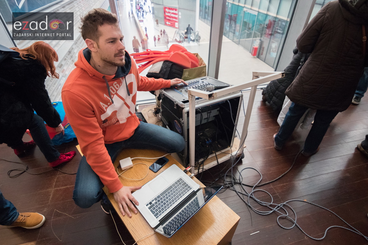 Plesni karneval u City Galleriji Plesni karneval u City Galleriji