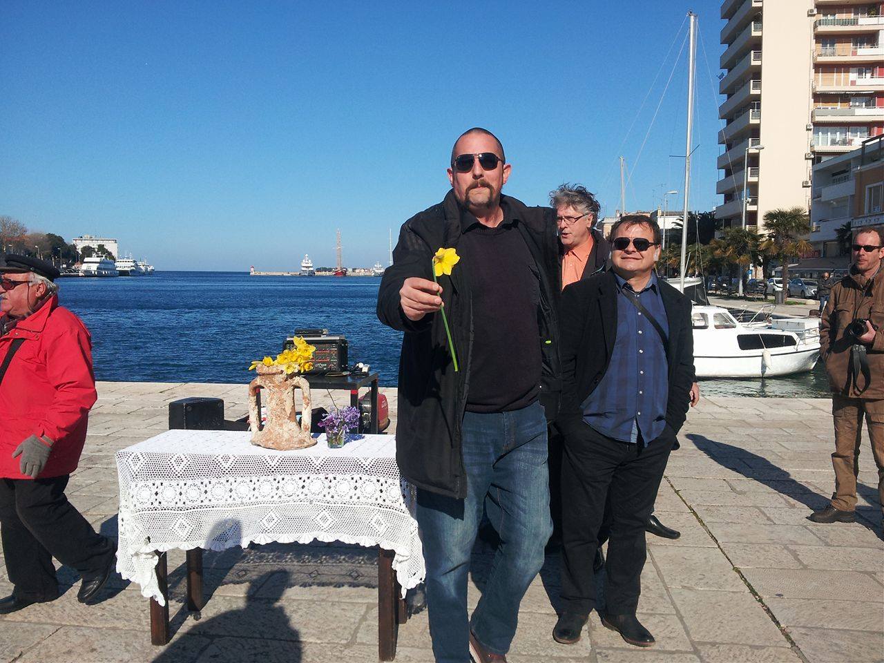 Dan žena, Bleke i konji