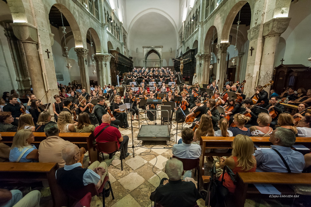 Zadarski komorni orkestar: Beethovenova Deveta simfonija u katedrali Sv. Stošije