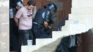 Sveti Filip i Jakov: Brutalna deložacija majke i sina Sveti Filip i Jakov: Brutalna deložacija majke i sina