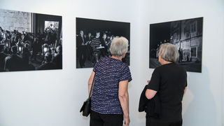 Otvorenje izložbe fotografija “Biogradske procesije” Vinka Pešića Otvorenje izložbe fotografija “Biogradske procesije” Vinka Pešića