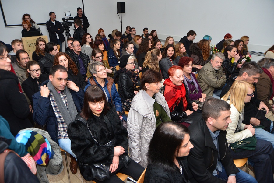 Dragon teatar premijerom predstave “Kraljevo” proslavio svoj peti rođendan Dragon teatar premijerom predstave “Kraljevo” proslavio svoj peti rođendan