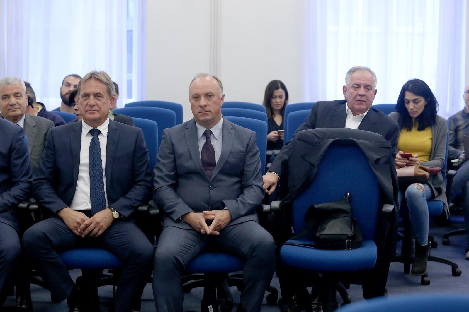 Na Zupanijskom sudu nastavljeno je sudjenje Ivi Sanaderu i drugima u aferi Fimi medije. Božidar Kalmeta Na Zupanijskom sudu nastavljeno je sudjenje Ivi Sanaderu i drugima u aferi Fimi medije. Božidar Kalmeta