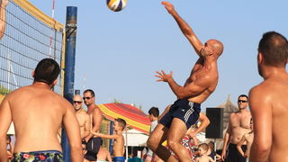 Na plaži Punta u Bibinjama održan 6. Memorijalni turnir u odbojci na pijesku za Tomislav Sikirića – Siku. Foto: Leo Banić Na plaži Punta u Bibinjama održan 6. Memorijalni turnir u odbojci na pijesku za Tomislav Sikirića – Siku. Foto: Leo Banić