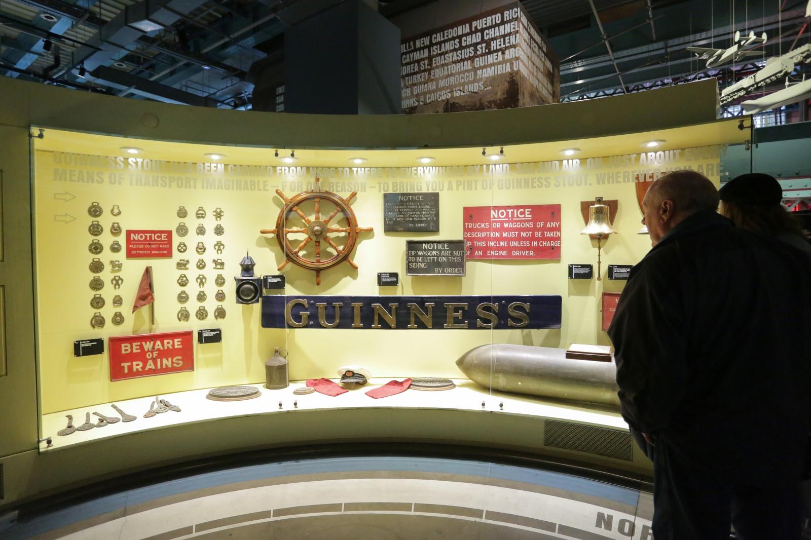 Dublin: Guinness Storehouse jedna je od najposjećenijih turističkih atrakcija Dublin: Guinness Storehouse jedna je od najposjećenijih turističkih atrakcija