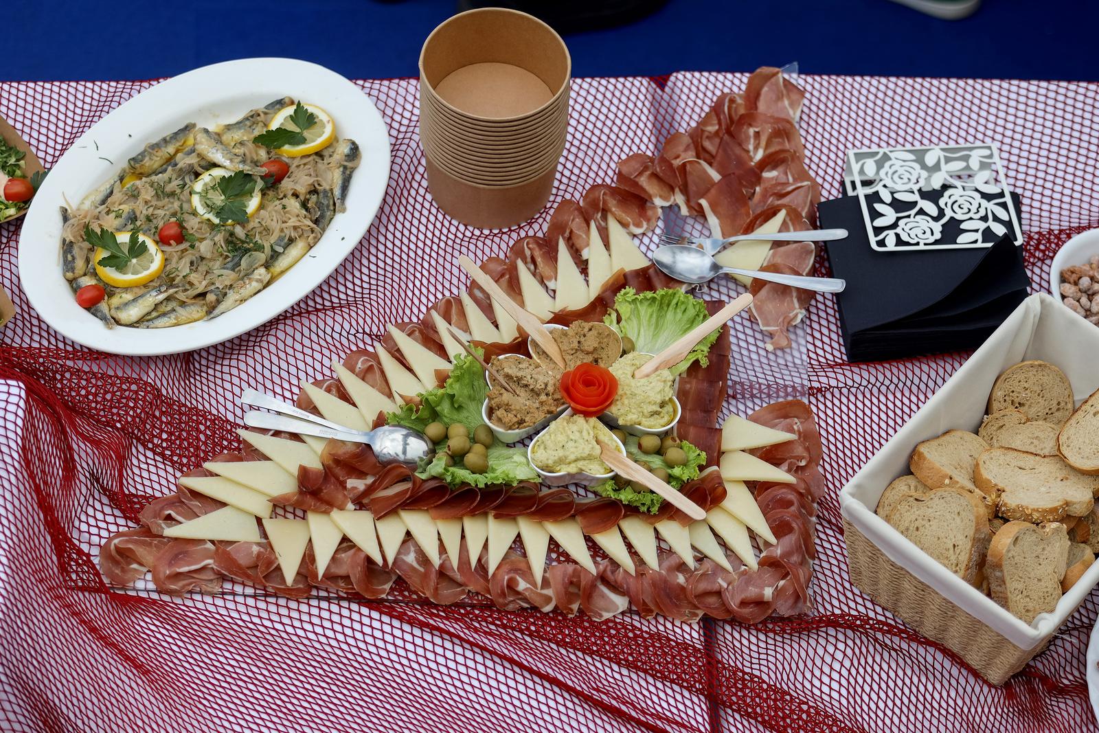 Ekološka manifestacija “Uz more, za more: zelena misija za održivu budućnost Hrvatske” održala se danas na plivarici Škoda koja je jutros u 11 sati isplovila iz zadarske luke Gaženica prema Ugljanu gdje će se provela akcija izvlačenja odbačenih ribarskih Ekološka manifestacija “Uz more, za more: zelena misija za održivu budućnost Hrvatske” održala se danas na plivarici Škoda koja je jutros u 11 sati isplovila iz zadarske luke Gaženica prema Ugljanu gdje će se provela akcija izvlačenja odbačenih ribarskih