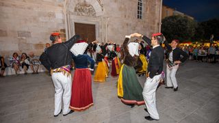 Etno večer s KUD Družina u Pagu Etno večer s KUD Družina u Pagu