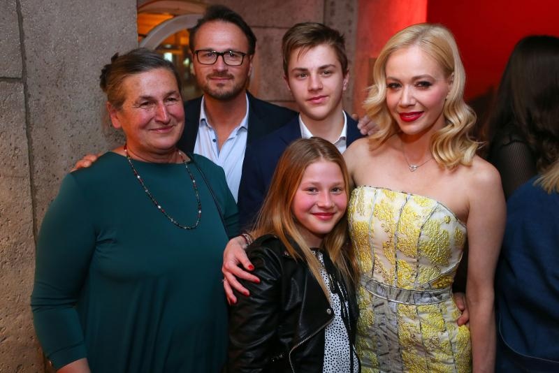 2CELLOS održali promociju novog albuma “Score” u kavani Johann Franck 2CELLOS održali promociju novog albuma “Score” u kavani Johann Franck