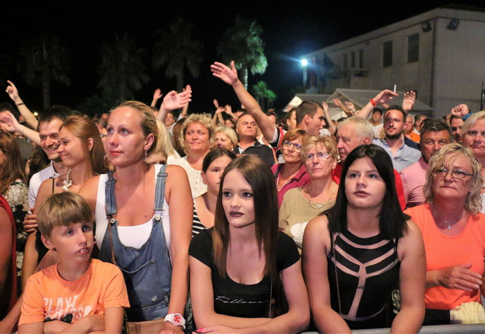 Virska fešta: Koncert Jole i ponoćni vatromet. Foto: Virski list