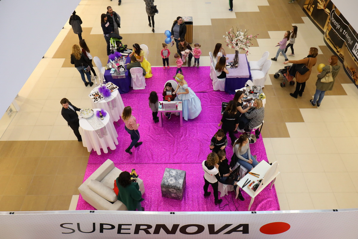 Veliko otvorenje novog dijela centra Supernova Zadar Veliko otvorenje novog dijela centra Supernova Zadar