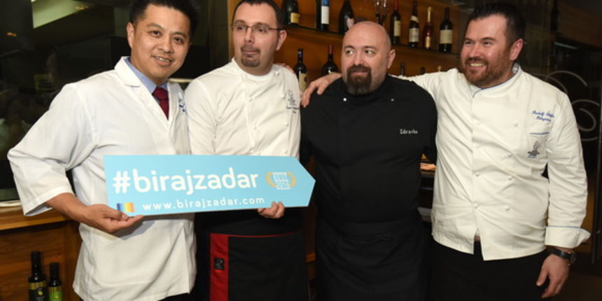 Restoran Foša: Chef Damr Tomljanović oduševio japanskog kolegu pripremom “dalmatinskog sushija”