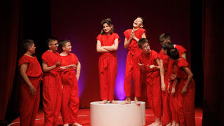 Igrajmo se: Zabranjeno mlađima od 15 strana A