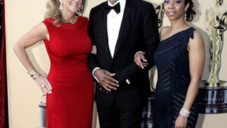 82. Red Carpet Oscara (oscar.go.com)