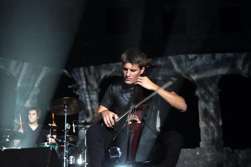 2CELLOS održali koncert u pulskoj Areni i oduševili 5 tisuća fanova, Foto: Duško Marušić/PIXSELL