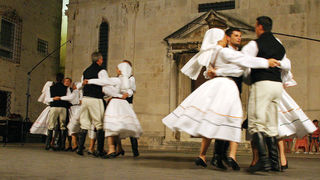 Image 1176197 (auto)