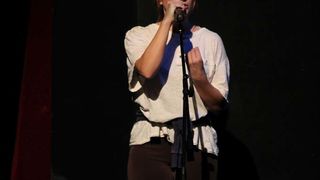 Kazalište KNAP i Umjetnička organizacija Kravice, predstava “Glumice&to”; foto Iva Perinčić Kazalište KNAP i Umjetnička organizacija Kravice, predstava “Glumice&to”; foto Iva Perinčić