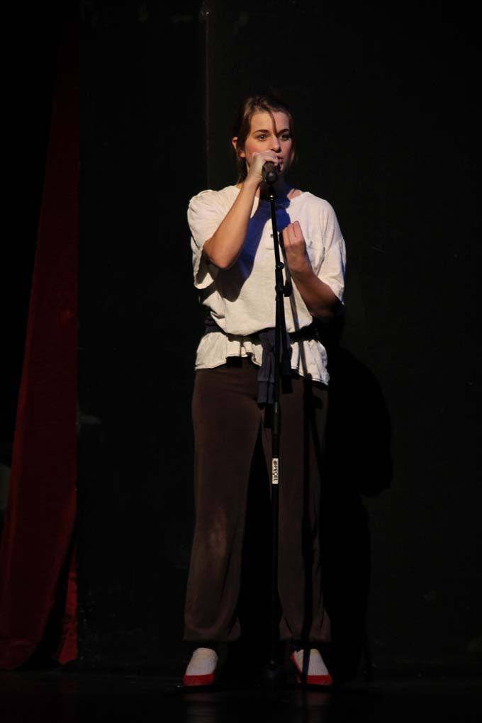 Kazalište KNAP i Umjetnička organizacija Kravice, predstava “Glumice&to”; foto Iva Perinčić Kazalište KNAP i Umjetnička organizacija Kravice, predstava “Glumice&to”; foto Iva Perinčić