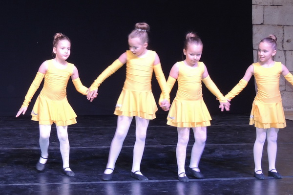 Plesni spektakl prvog dana 2. “Festivala plesa – Pag 2016” Plesni spektakl prvog dana 2. “Festivala plesa – Pag 2016”