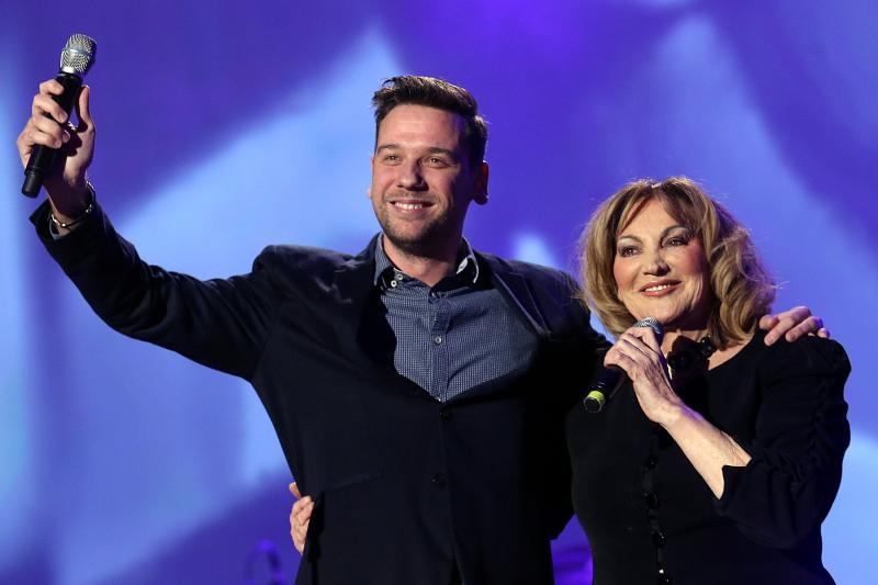 U koncertnoj dvorani Vatroslav Lisinski održan koncert “Hiljade pahulja bijelih” posvećen Kemalu Montenu. Foto. Goran Stanzl/PIXSELL U koncertnoj dvorani Vatroslav Lisinski održan koncert “Hiljade pahulja bijelih” posvećen Kemalu Montenu. Foto. Goran Stanzl/PIXSELL