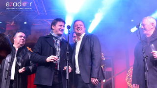 Tisuće Zadrana uživalo na krcatom Narodnom trgu i Tgu Petra Zoranića uz Tomislava Bralića i klapu Intrade Tisuće Zadrana uživalo na krcatom Narodnom trgu i Tgu Petra Zoranića uz Tomislava Bralića i klapu Intrade