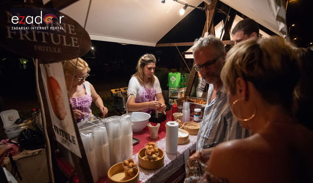 Započela 18. Noć punog miseca na zadarskoj rivi