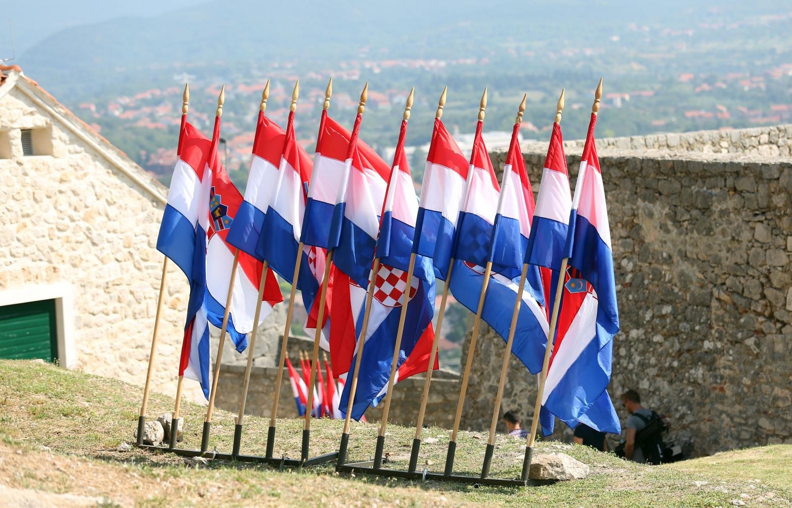 Generalna proba na kninskoj tvrđavi uoči svečane proslave 23. obljetnice VRO Oluja