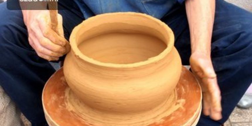 Prezentacija izrade tradicionalnog iškog lončarstva; foto Karla Šorić Prezentacija izrade tradicionalnog iškog lončarstva; foto Karla Šorić