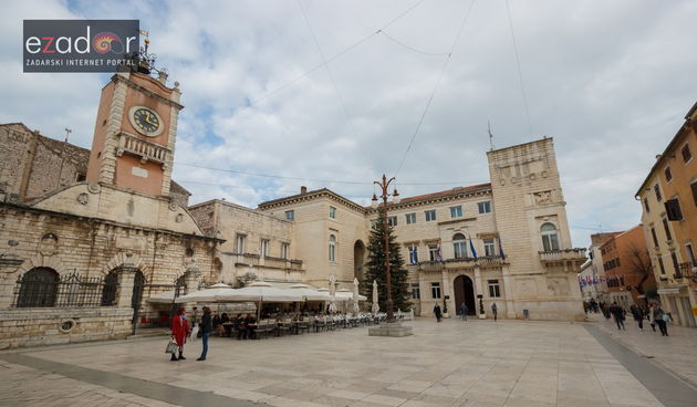 Đir po gradu, ponedjeljak 15. siječnja 2018. Narodni trg, Gradska uprava, Lovre, Gradska straža