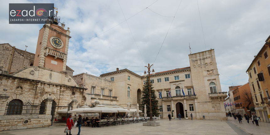 Đir po gradu, ponedjeljak 15. siječnja 2018. Narodni trg, Gradska uprava, Lovre, Gradska straža