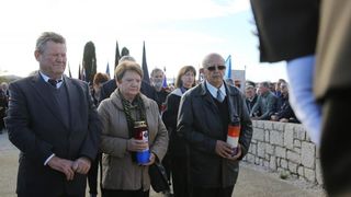 Kolonom sjećanja i polaganjem vijenaca obilježena 23. obljetnica stradanja Škabrnje, Foto: Filip Brala/PIXSELL Kolonom sjećanja i polaganjem vijenaca obilježena 23. obljetnica stradanja Škabrnje, Foto: Filip Brala/PIXSELL