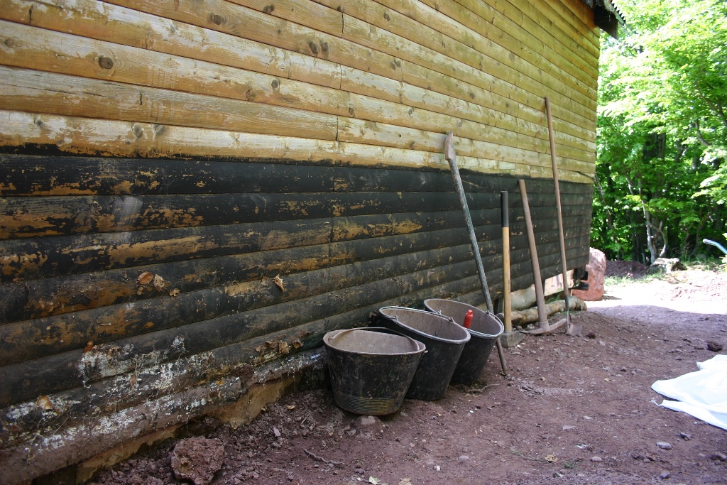 Obnova skloništa na Vlaškom gradu, foto: PD Paklenica Obnova skloništa na Vlaškom gradu, foto: PD Paklenica