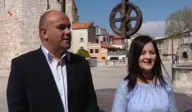 Josip Plazibat i Jasminka Adžić Sikirić, Živi zid