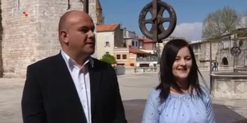 Josip Plazibat i Jasminka Adžić Sikirić, Živi zid