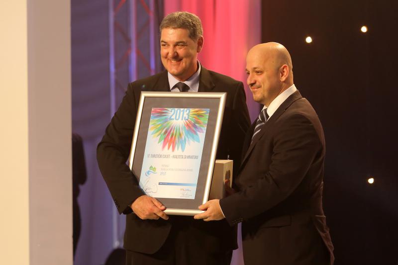 25.10.2013., Zadar – U Falkensteiner hotelu u Punta Skali dodjeljene su nagrade “Covjek – kljuc uspjeha u turizmu”. Svecanosti su prisustvovali premijer Zoran Milanovic te ministri Darko Lorencin i Gordan Maras te brojni drugi uvazeni gosti. Photo: Fili