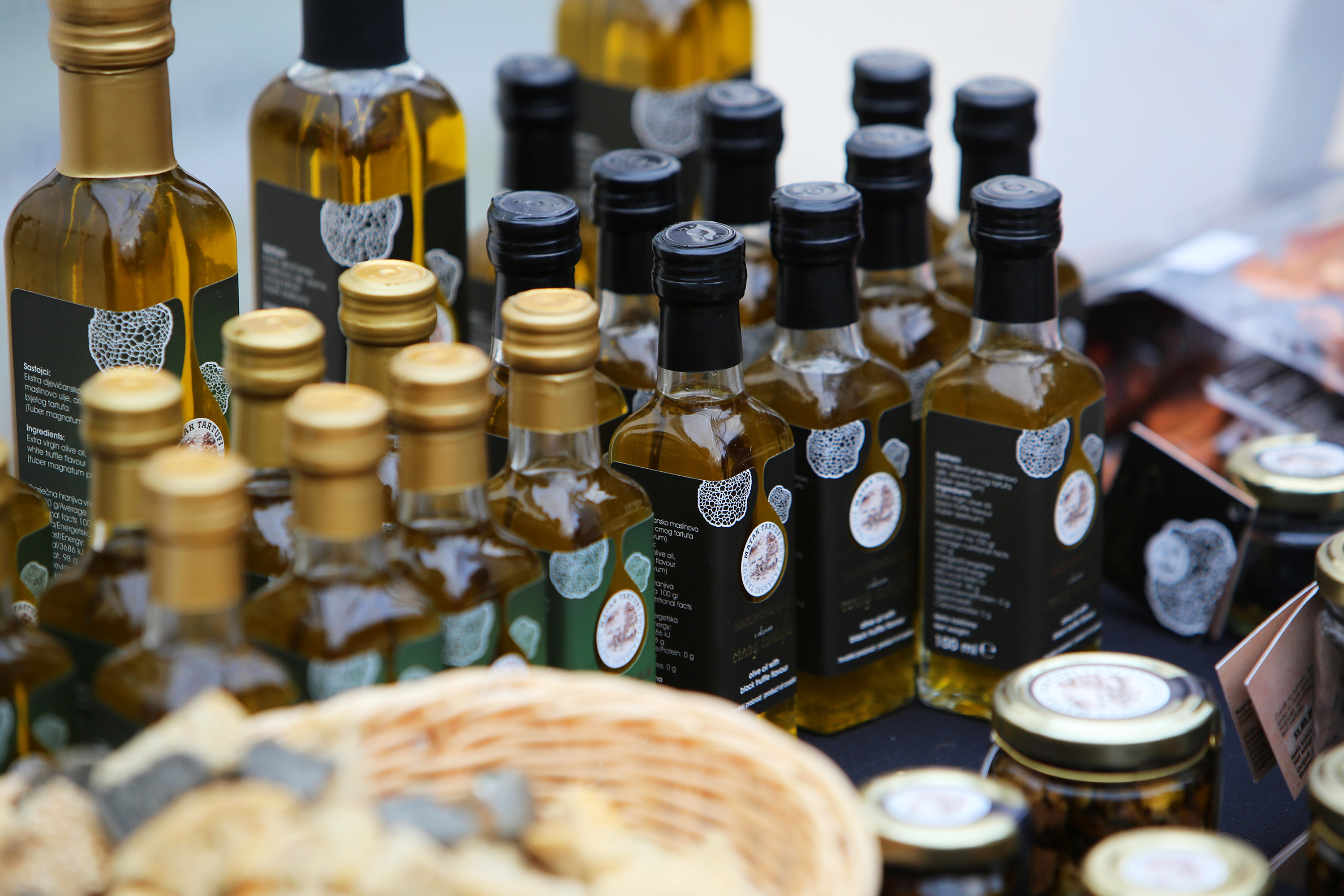 Otvaranje eno-gastro kutka u atriju palače Cedulin u Zadru