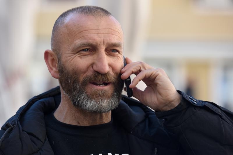 Novi prosvjed Davora Dujića na Narodnom trgu