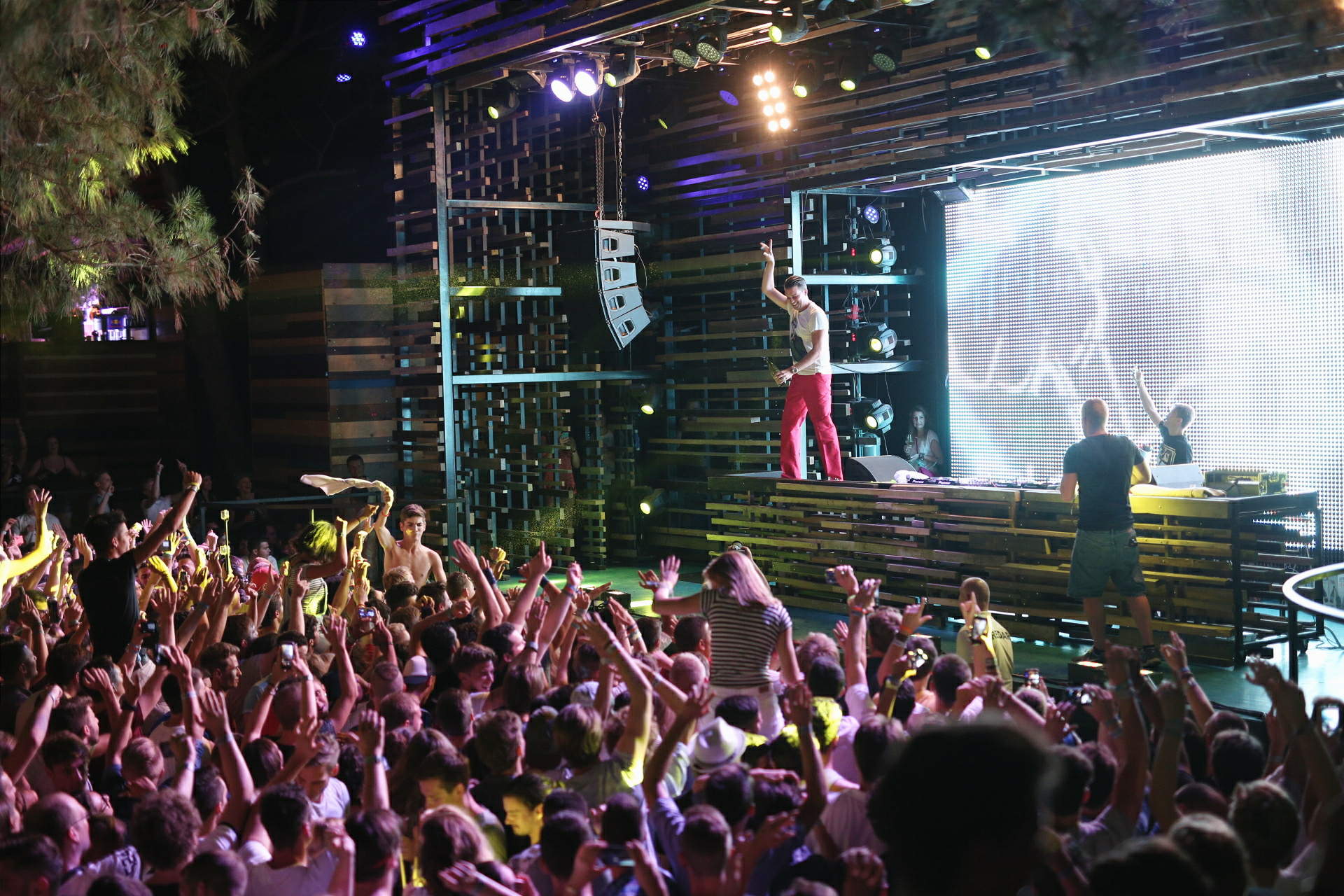 DJ Antoine zapalio Kalypso club, Foto: Bruno Zlomislić DJ Antoine zapalio Kalypso club, Foto: Bruno Zlomislić