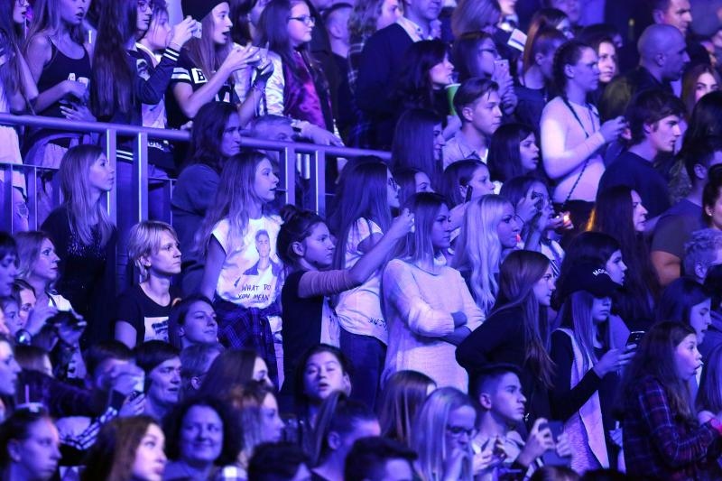 Image 379293 (auto) Image 379293 (auto)