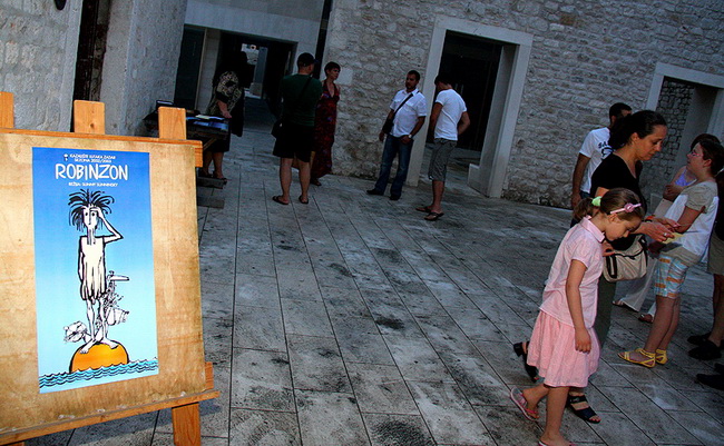Crkva svetog Dominika: “Robinzon” Kazalista lutaka Zadar, Foto: Angelo Virag Crkva svetog Dominika: “Robinzon” Kazalista lutaka Zadar, Foto: Angelo Virag