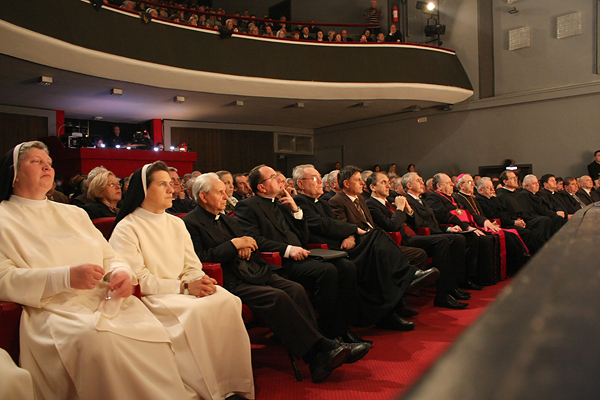 Svečana akademija u povodu ustoličenja  nadbiskupa Puljića (Foto:Saša Čuka)