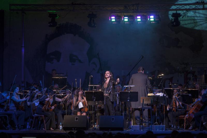 08.07.2013., Rijeka – Koncert Rijecke filharmonije i Hrvatske glazbene unije (HGU) Rijecka Filharmonija i Rijecki rokeri. Solisti Damir Urban, Zoran Prodanovic Prlja, Dean Skaljc i Zanil Tataj Zaka. Photo: Nel Pavletic/PIXSELL 08.07.2013., Rijeka – Koncert Rijecke filharmonije i Hrvatske glazbene unije (HGU) Rijecka Filharmonija i Rijecki rokeri. Solisti Damir Urban, Zoran Prodanovic Prlja, Dean Skaljc i Zanil Tataj Zaka. Photo: Nel Pavletic/PIXSELL