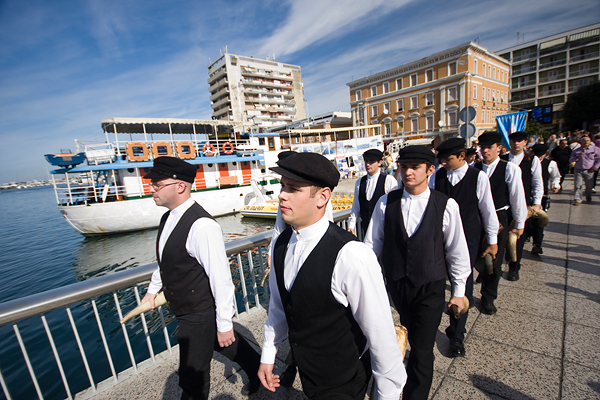 Sajam “Eko etno” najavljen svečanom povorkom (foto:Saša Čuka) Sajam “Eko etno” najavljen svečanom povorkom (foto:Saša Čuka)