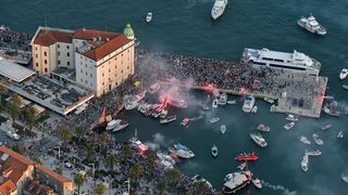 Splićani ispratili Olivera na posljednju plovidbu – fotografije iz zraka