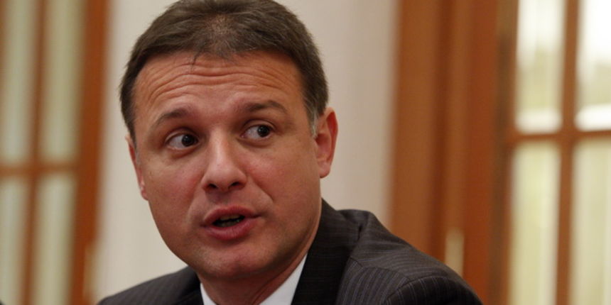 Zagreb, 041212.
Sabor.
Zastupnici HDZ-a odrzali press konferenciju jer se ne slazu sa prijedlogom proracuna za 2013 g. za koji kaz da nisje prosao zakonske procedure prije usvajanja u Saboru.
Na fotografiji: Gordan Jandrokovic.
Foto: Davor Pongracic / CRO