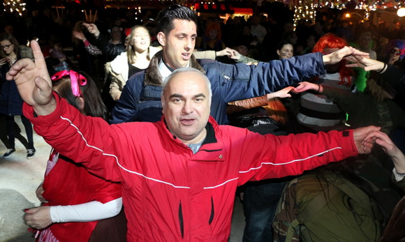 Virski karneval & maškare: Plesna maškarana fešta uz Jasmina Stavrosa